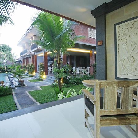 บาตู เอมปุก อูบุด Hotel ภายนอก รูปภาพ